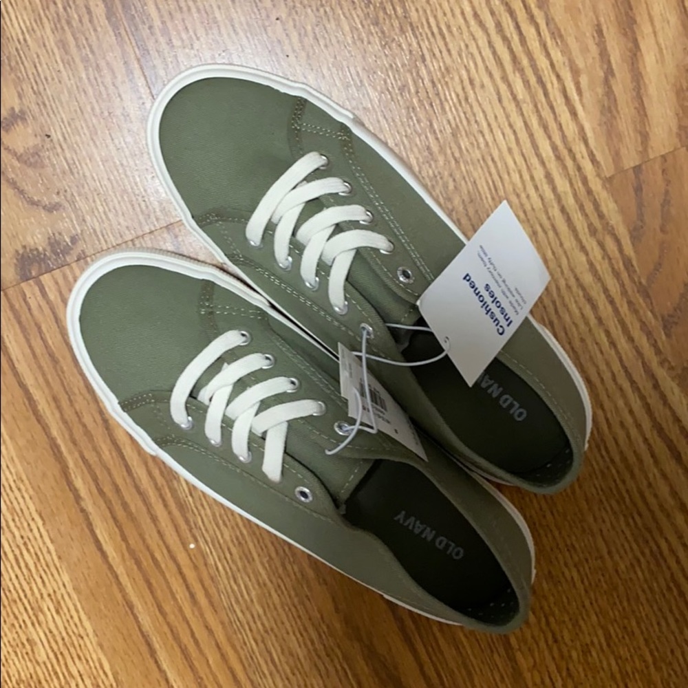 NWT Olive Old Navy Sneakers